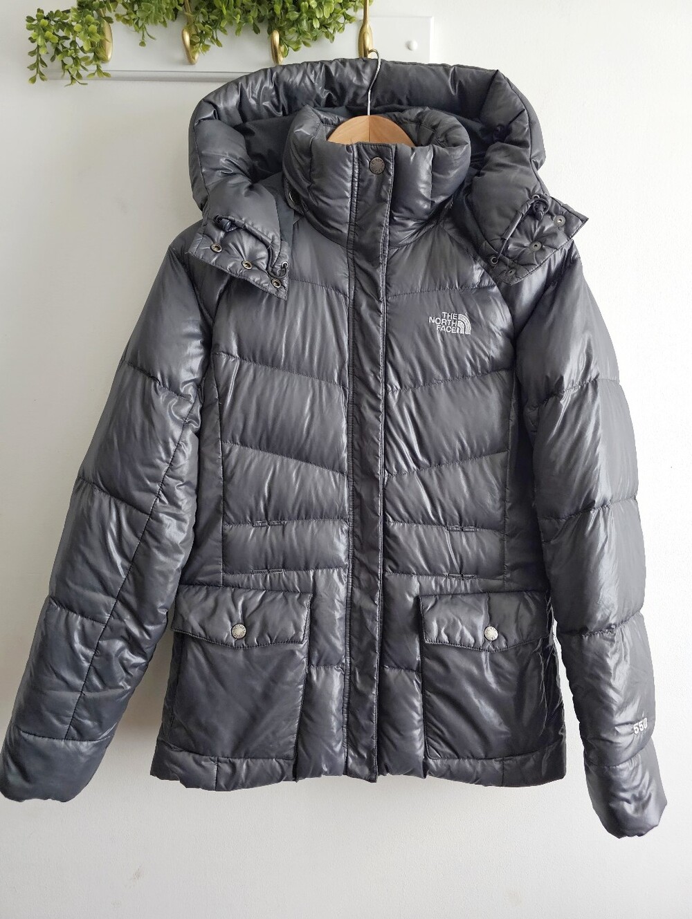 The North Face 550 Fill Goose Down Puffer Jacket Gray Hooded Women's Small 2009